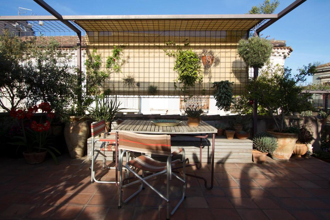 Tre Vie Apartment Con Terrazzo Giardino Pensile CTA Exterior foto