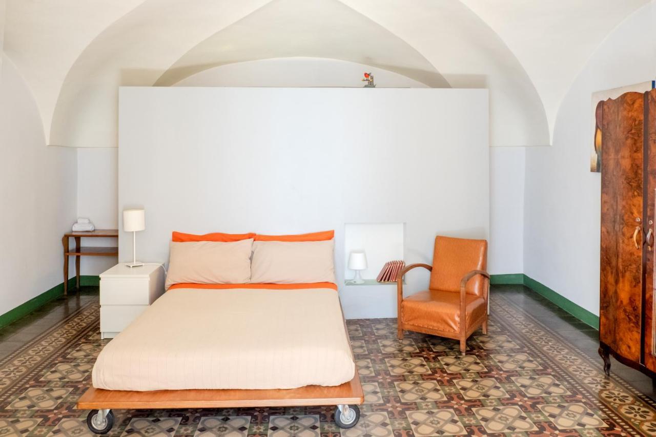 Tre Vie Apartment Con Terrazzo Giardino Pensile CTA Exterior foto