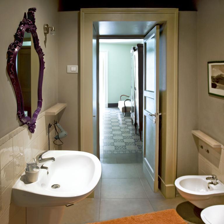 Tre Vie Apartment Con Terrazzo Giardino Pensile CTA Habitación foto